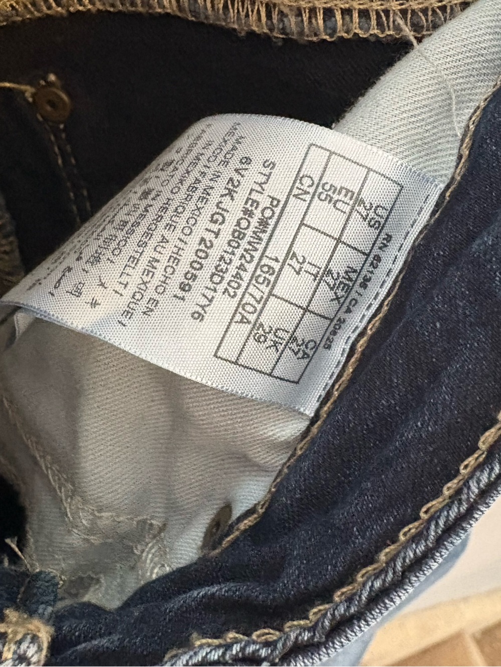GUESS Women's Medium Wash Skinny Jeans - Blue - Picture 5 of 5